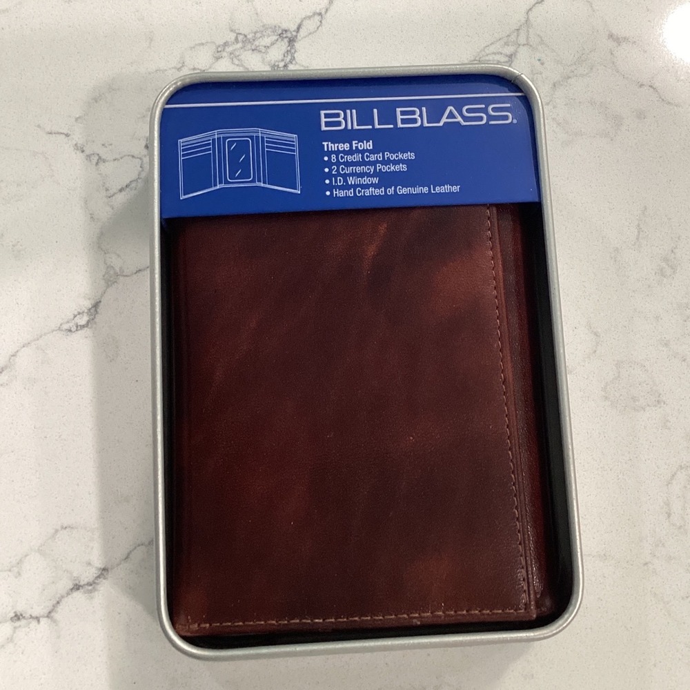 Bill Blass Mens Trifold Wallet Genuine Leather Brown Cognac ID Window with Tin
